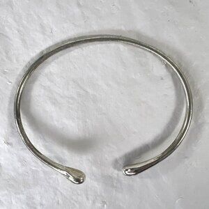 Elegant Silver Women's Bracelet